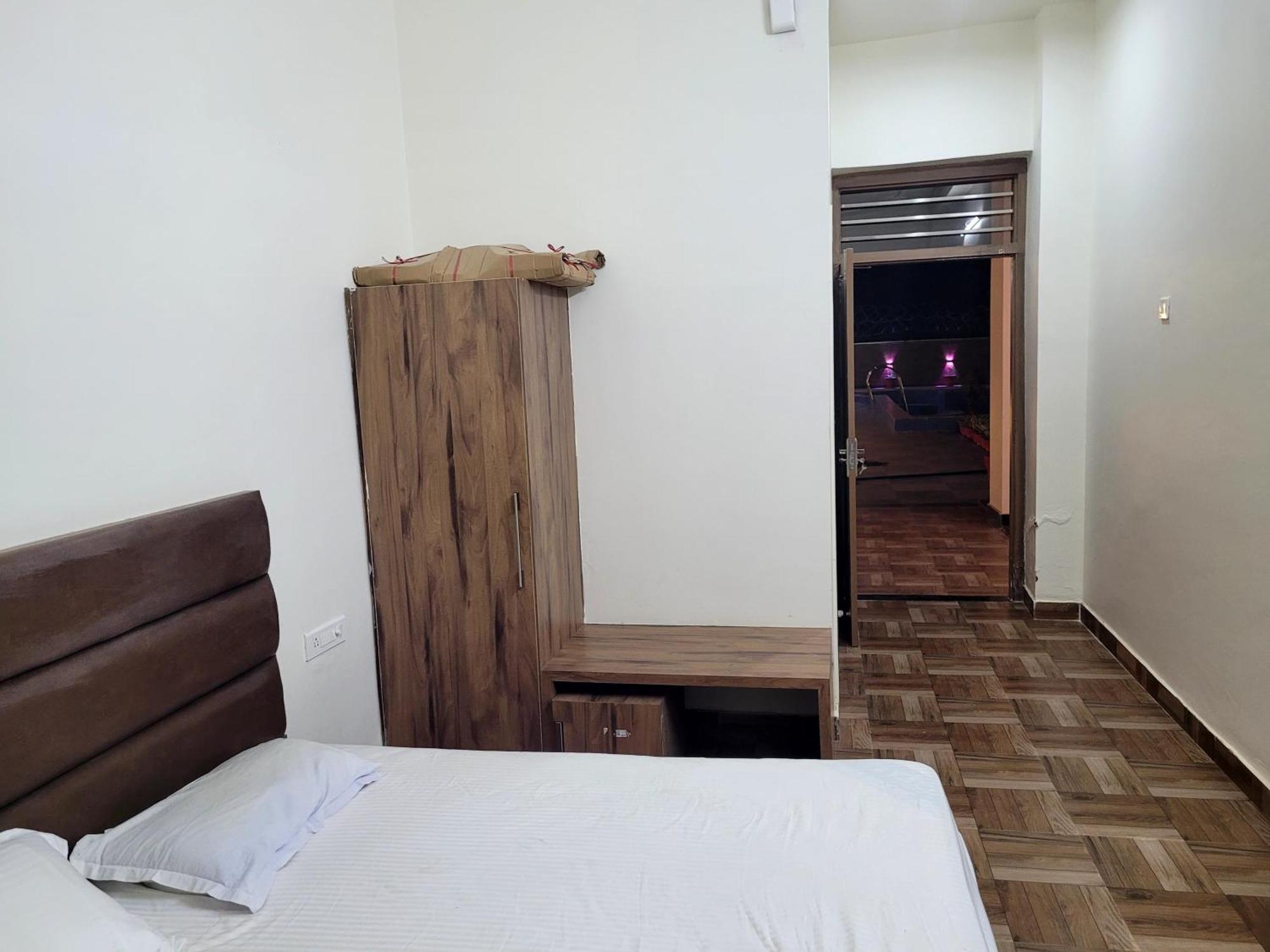 Marks Farm Villa Алвар Екстериор снимка